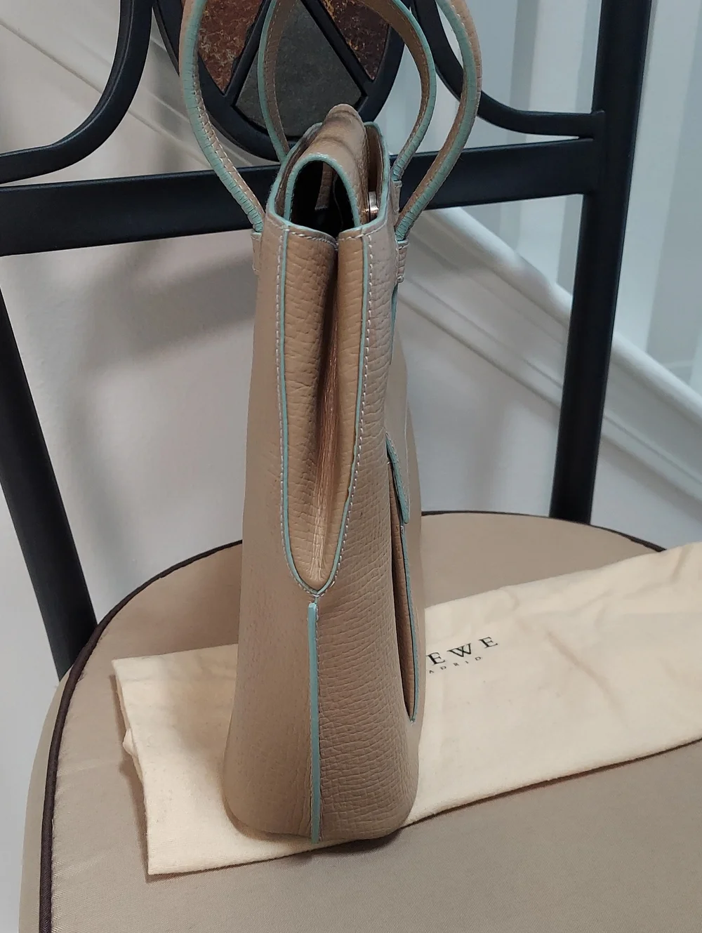 🌟 ULTRA RARE VINTAGE LOEWE MADRID TEXTURED LEATHER BAG 🌟